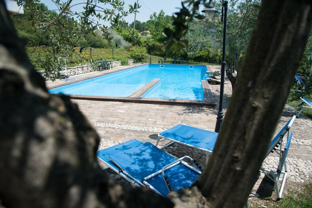 Villa Agriturismo La Solagna Montebello di Bertona Exterior foto